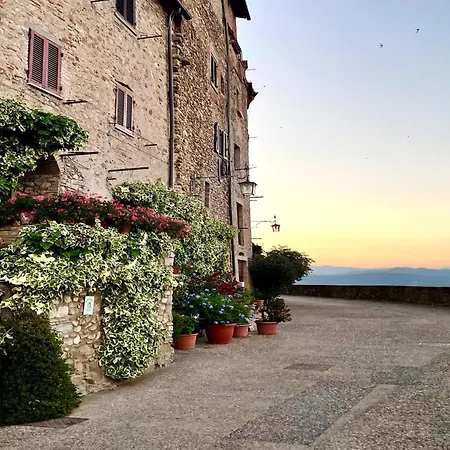 Detached With Swimming Pool, Cleaning Included * Anghiari