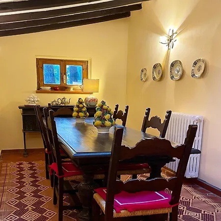 Detached With Swimming Pool, Cleaning Included *