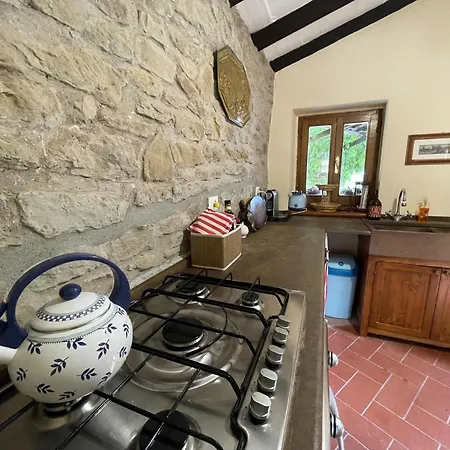 펜션 Detached With Swimming Pool, Cleaning Included 앙기아리